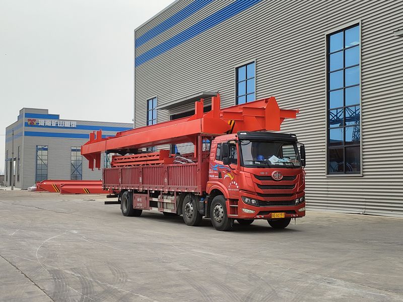 2臺(tái)電動(dòng)葫蘆門式起重機(jī) MHxh10t—13m 發(fā)往河南焦作交付客戶使用。