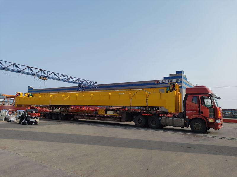 通用橋式起重機(jī)  QD32/5t—25.5m  制作完成，發(fā)往河南洛陽交付客戶使用